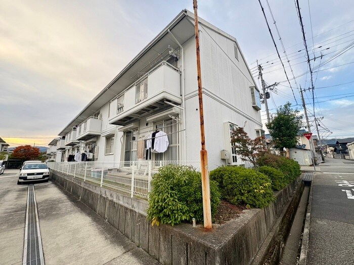 ヴェール伊丹の物件外観写真