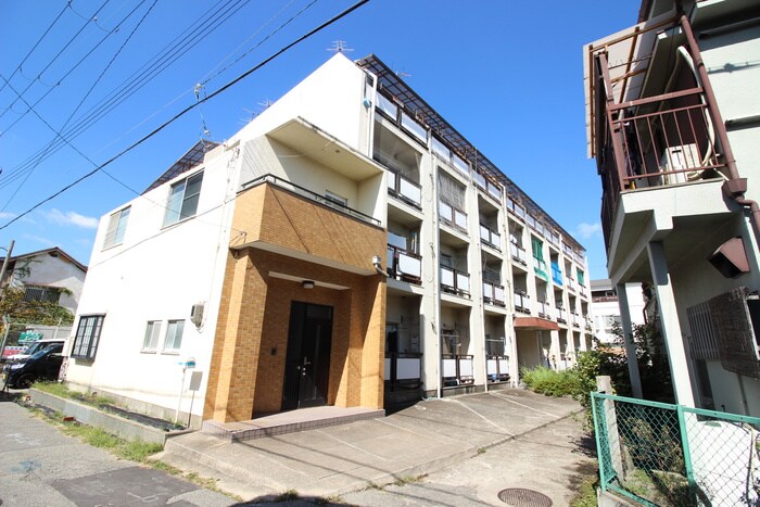 末広マンションの物件外観写真