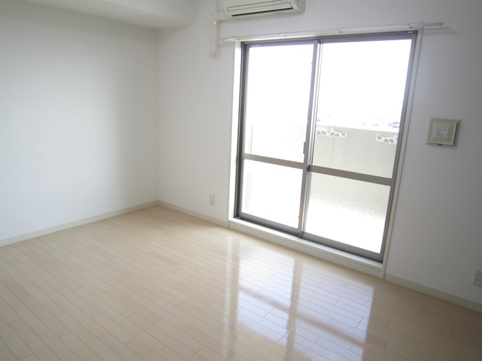 ＳＷＩＳＳ立花の物件内観写真