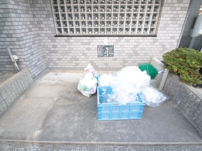 HACHIBUSE鳴尾の物件外観写真