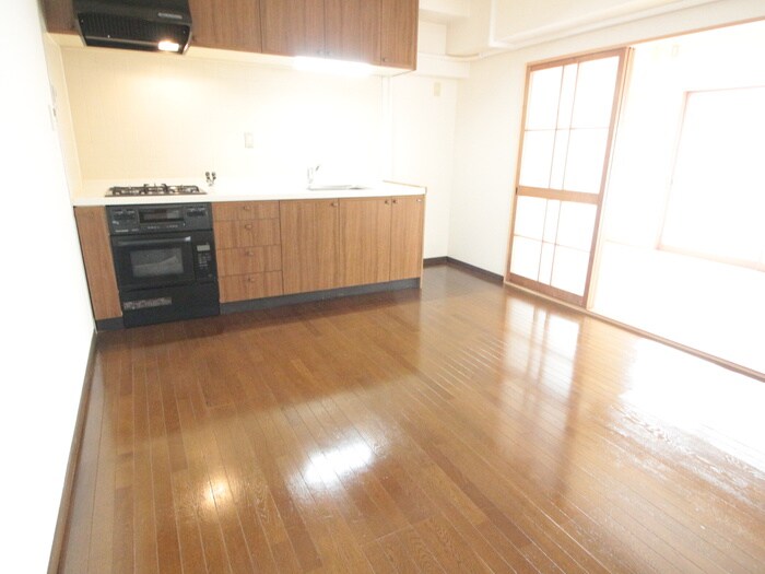 HACHIBUSE鳴尾の物件内観写真