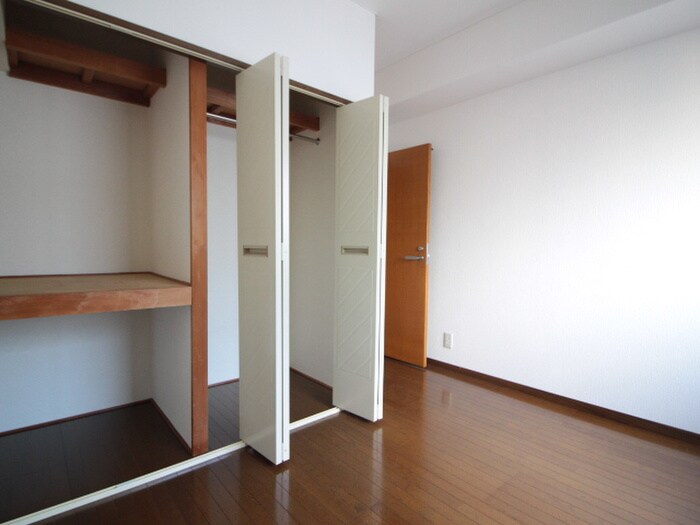 HACHIBUSE鳴尾の物件内観写真