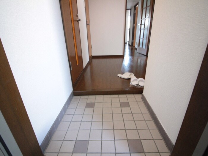HACHIBUSE鳴尾の物件内観写真