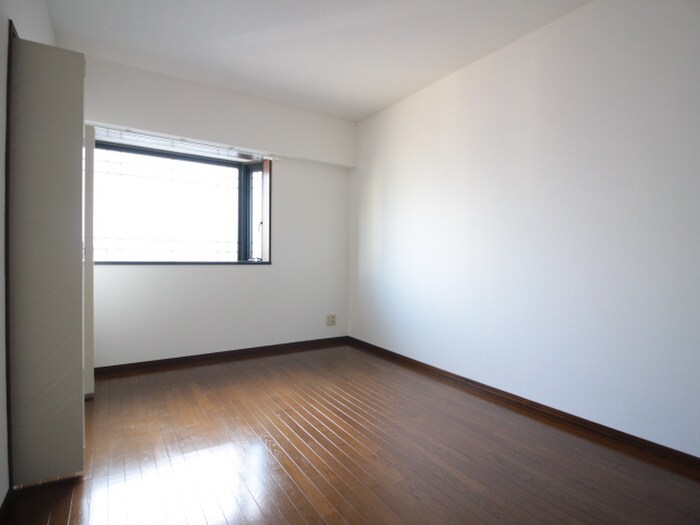 HACHIBUSE鳴尾の物件内観写真