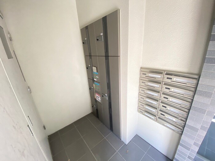 パトリ・サワの物件外観写真