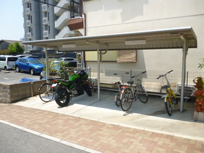 カ－ザ　フェリスの物件外観写真