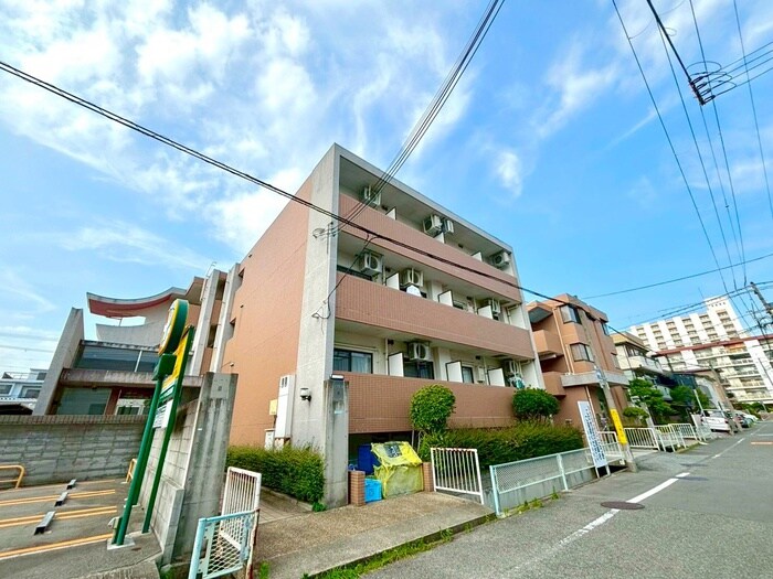 エトールⅢの物件外観写真