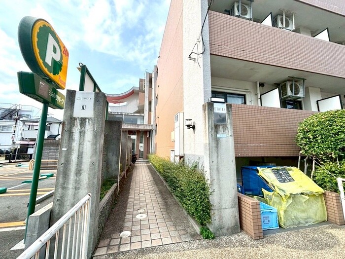 エトールⅢの物件外観写真