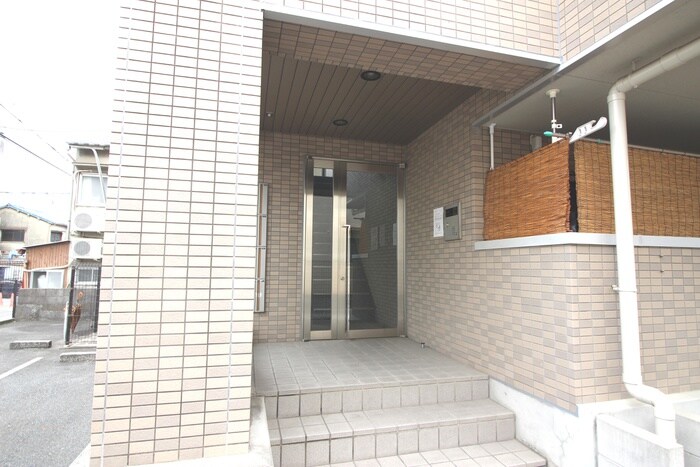 メイプルハウスの物件外観写真