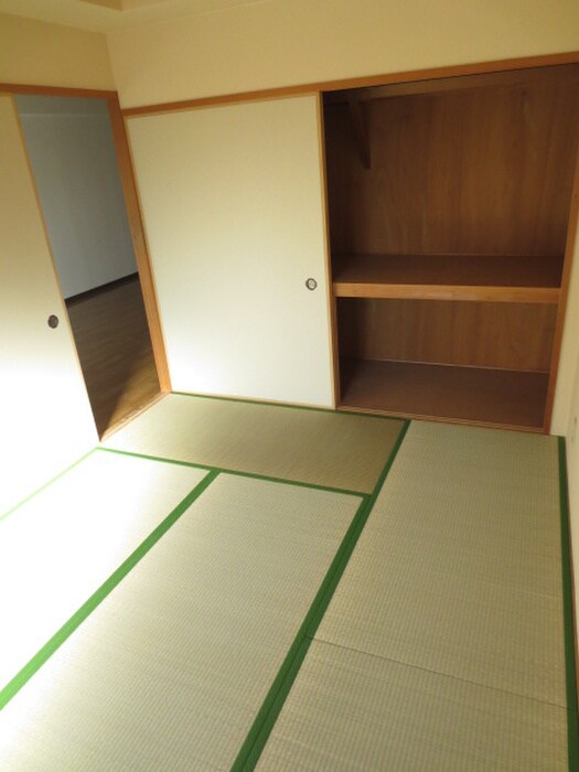 デルニエアンの物件内観写真