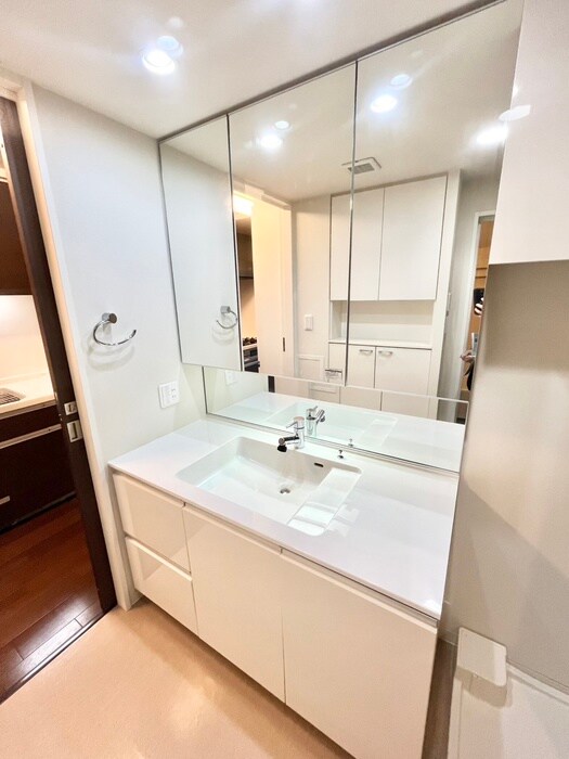 千里桃山台ﾋﾙｻｲﾄﾞﾃﾗｽ(703)の物件内観写真