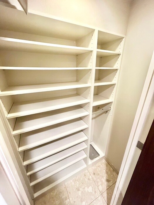 千里桃山台ﾋﾙｻｲﾄﾞﾃﾗｽ(703)の物件内観写真