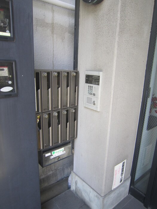 レジア新神戸の物件外観写真