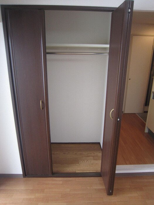 レジア新神戸の物件内観写真