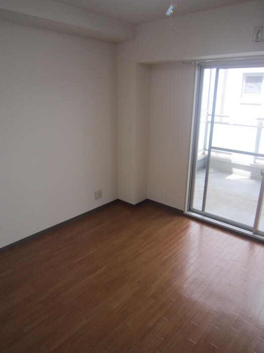 レジア新神戸の物件内観写真