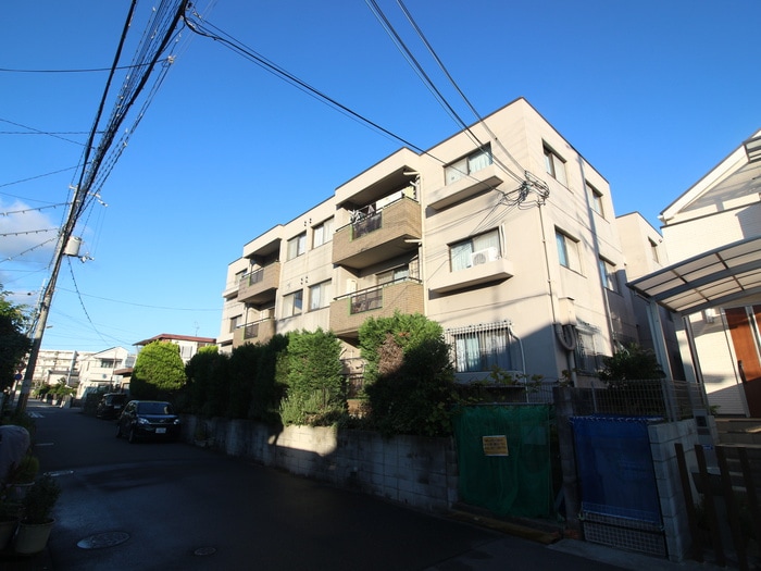 ヴォ－メゾンの物件外観写真