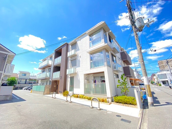 シャ－メゾン上杉の物件外観写真