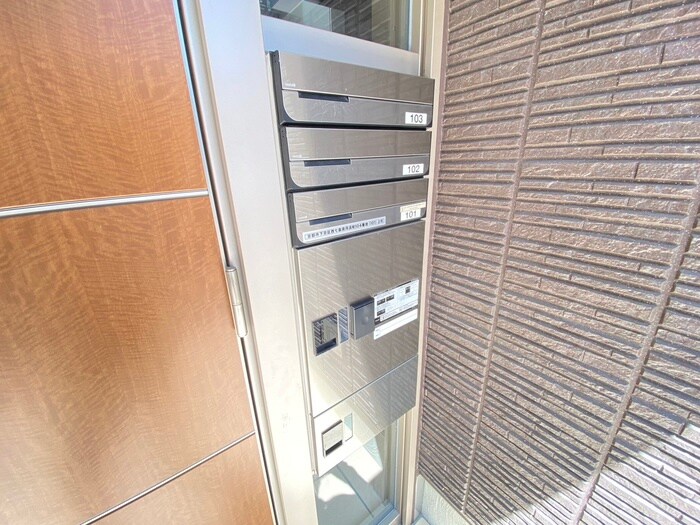 シャ－メゾン上杉の物件外観写真