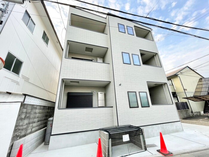 ｳｨﾛｰﾂﾘｰﾚｼﾞﾃﾞﾝｽ京都伏見の物件外観写真