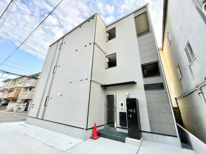 ｳｨﾛｰﾂﾘｰﾚｼﾞﾃﾞﾝｽ京都伏見の物件外観写真