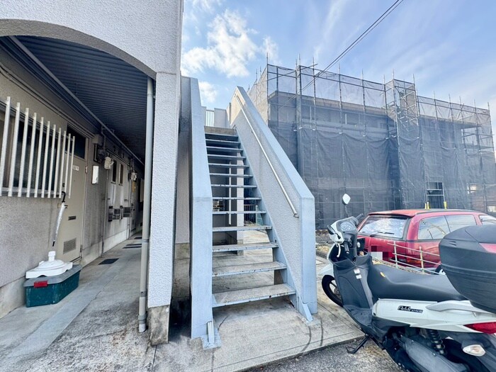 西山ハイツの物件外観写真