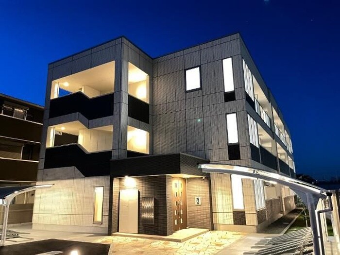 パレス・シェリール河崎の物件外観写真