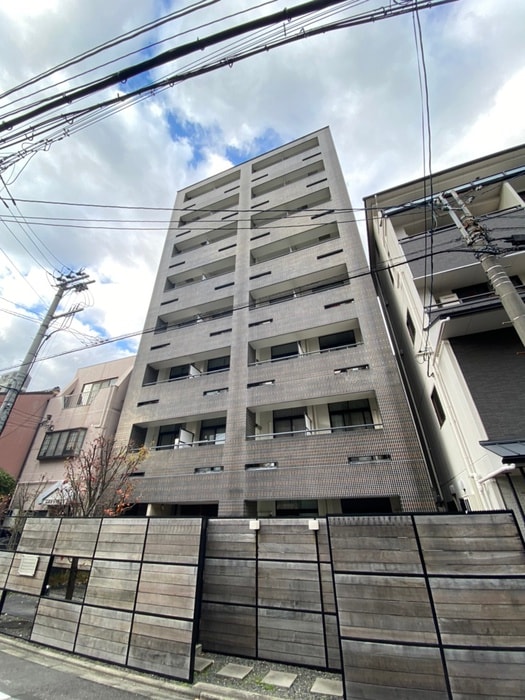 ブロ－ニュ姉小路の物件外観写真