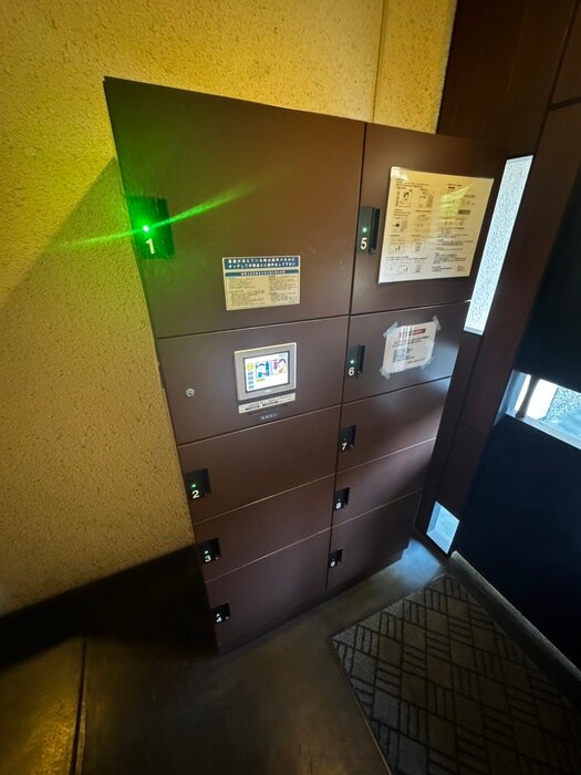 ブロ－ニュ姉小路の物件外観写真