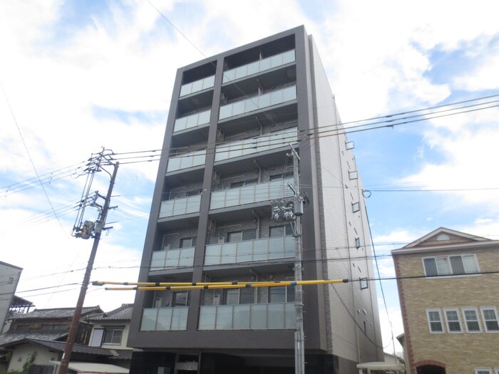 フジロイヤルローズコートの物件外観写真