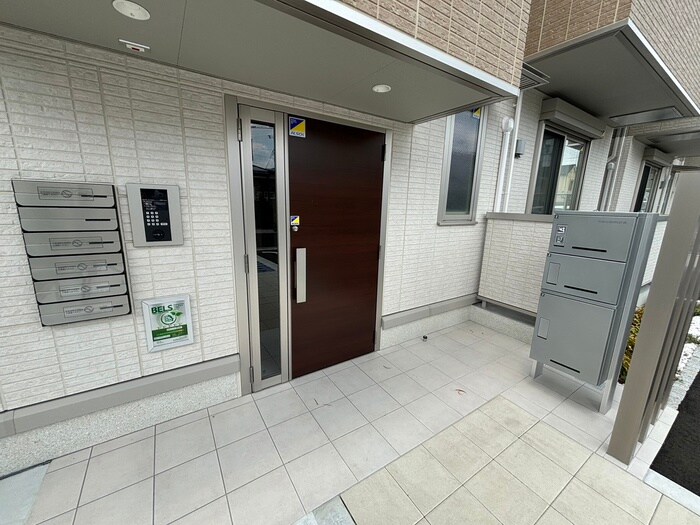 バレーの物件外観写真