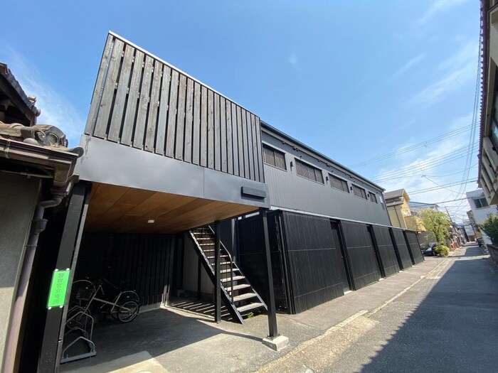 未麗　梅小路の物件外観写真