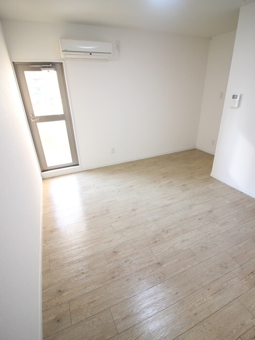 ロイヤルハイツ今市の物件内観写真