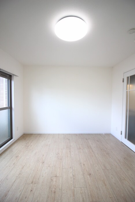 ロイヤルハイツ今市の物件内観写真