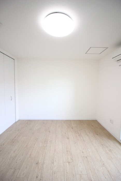 ロイヤルハイツ今市の物件内観写真