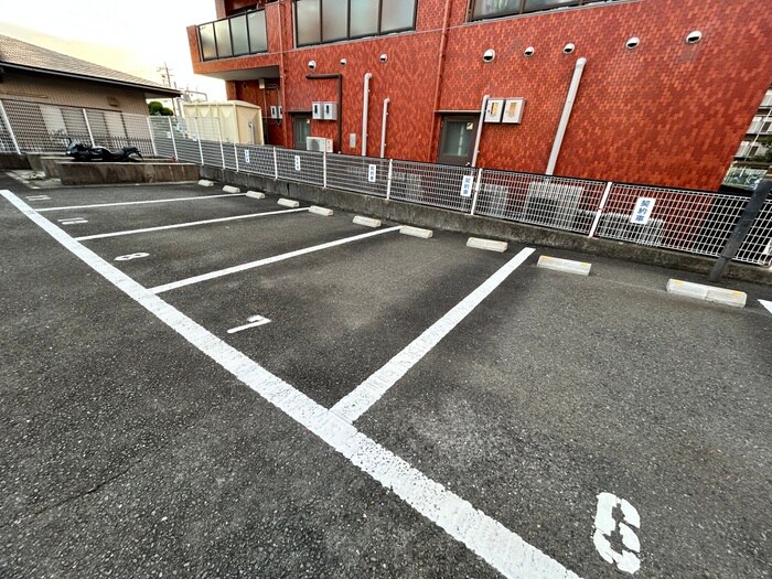 エバ－グリ－ンハイツの物件外観写真