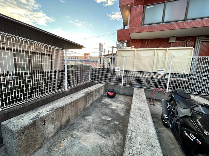 エバ－グリ－ンハイツの物件外観写真