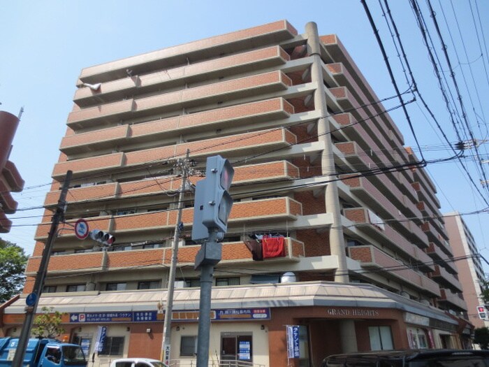 グランドハイツの物件外観写真