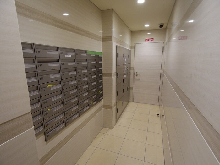 ＬＵＸＥ中書島の物件外観写真