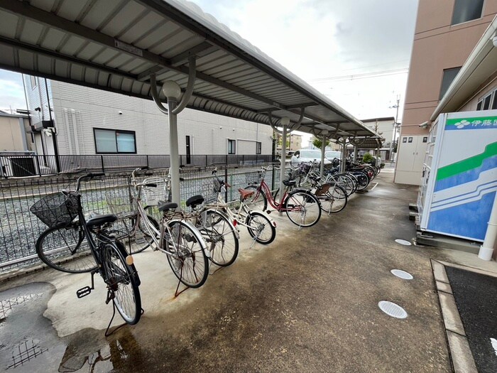 Ｄ・マローネ桂の物件外観写真