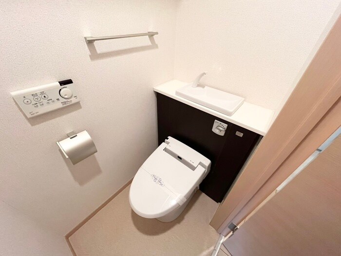 Ｄ・マローネ桂の物件内観写真