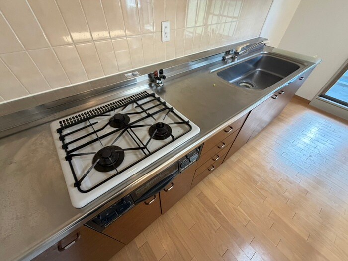 アーバンパーク緑地公園の物件内観写真