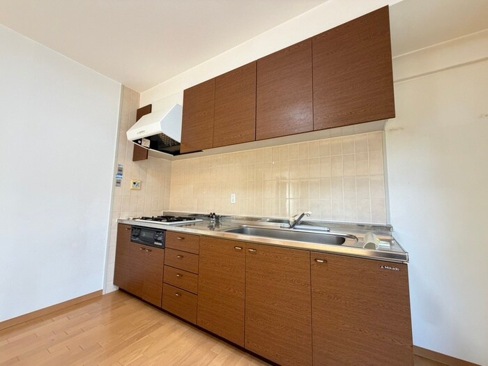 アーバンパーク緑地公園の物件内観写真