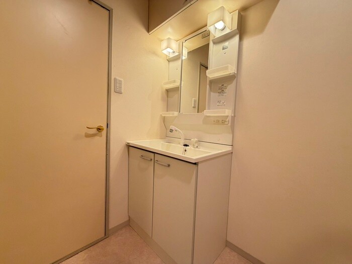 アーバンパーク緑地公園の物件内観写真