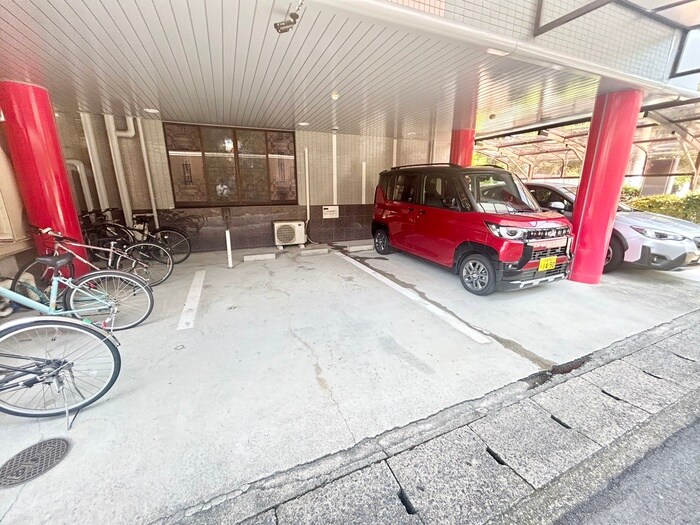 パルデメールの物件外観写真