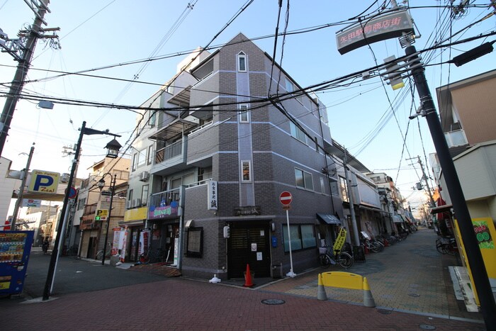 クレスト松盛の物件外観写真