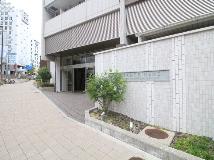 ﾌﾟﾚｻﾝｽｼﾞｪﾈ新神戸ｽﾃｰｼｮﾝﾌﾛﾝﾄの物件外観写真