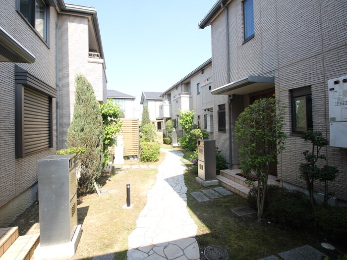 DAIKENN COURT芦屋の物件外観写真