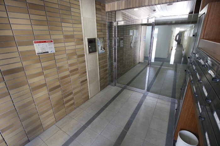 クローバーコートの物件外観写真