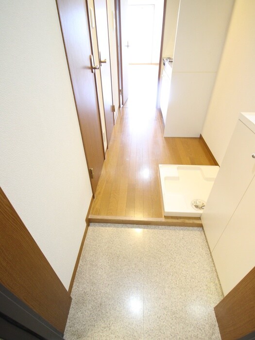 クローバーコートの物件内観写真