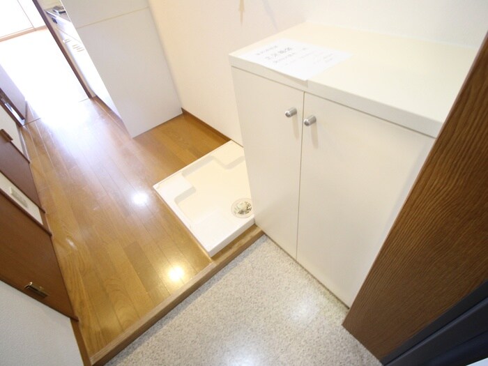 クローバーコートの物件内観写真